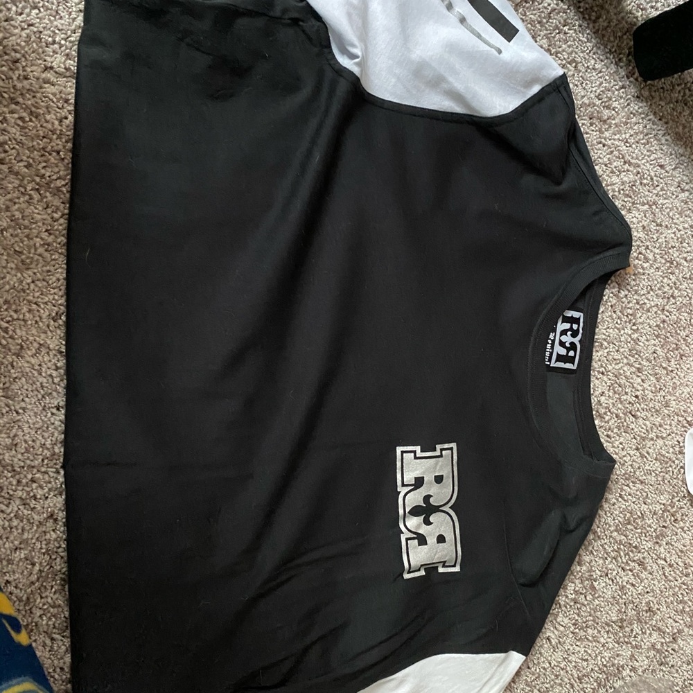 Men’s rock revival tee